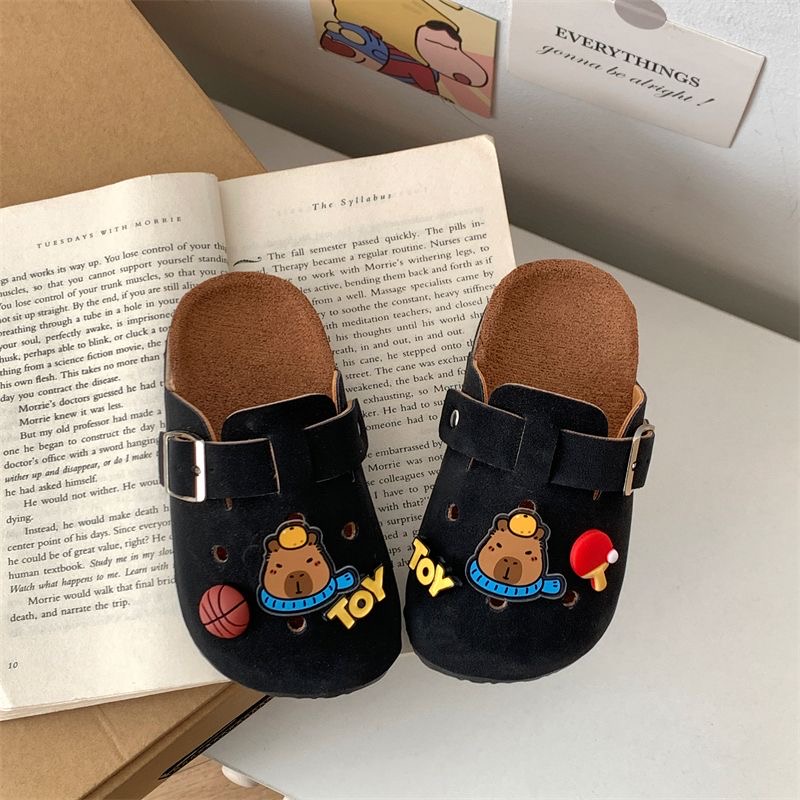 Closed toes Birkenstock Slippers variation 2
