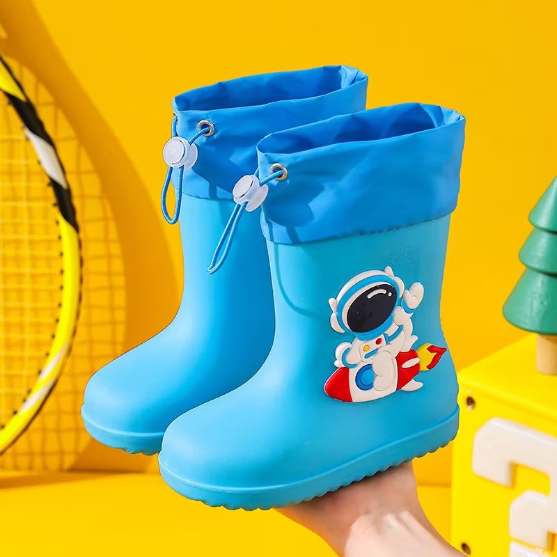 Character rain boots  variation 4