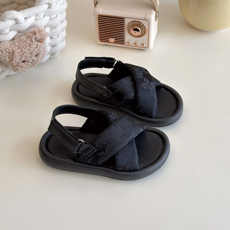 Open toe sandal