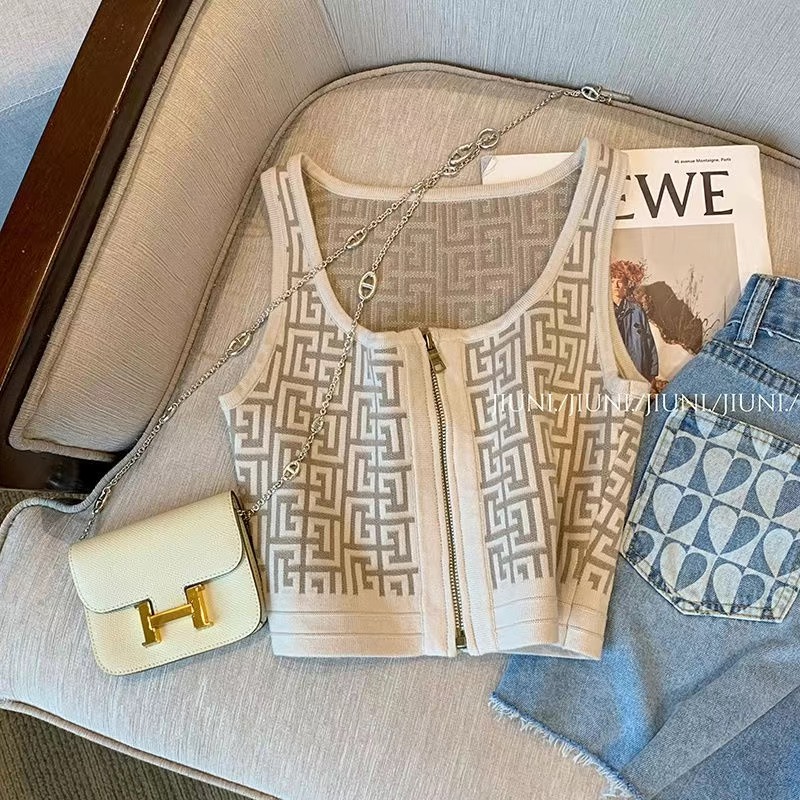 Knit top