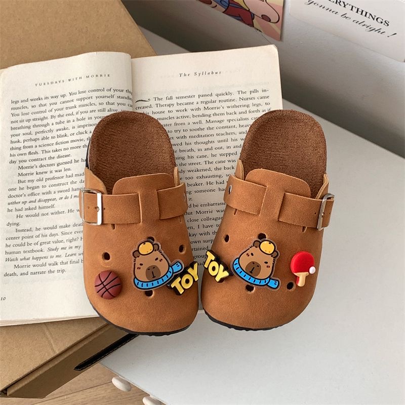 Closed toes Birkenstock Slippers variation 3